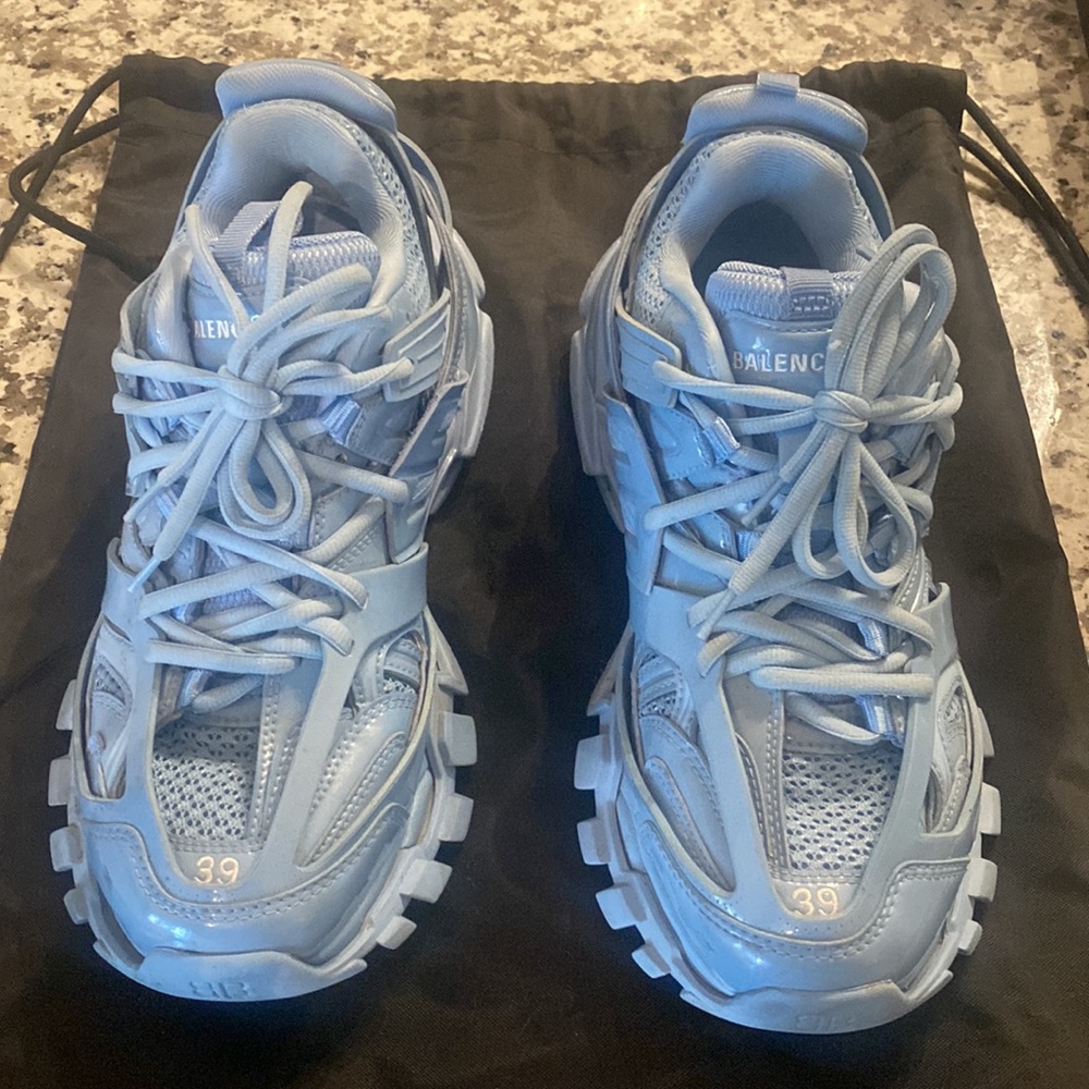 Balenciaga - Picture 4 of 4
